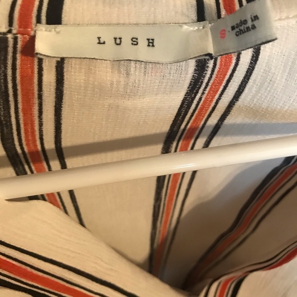 Flow Top - Picture 3 of 3